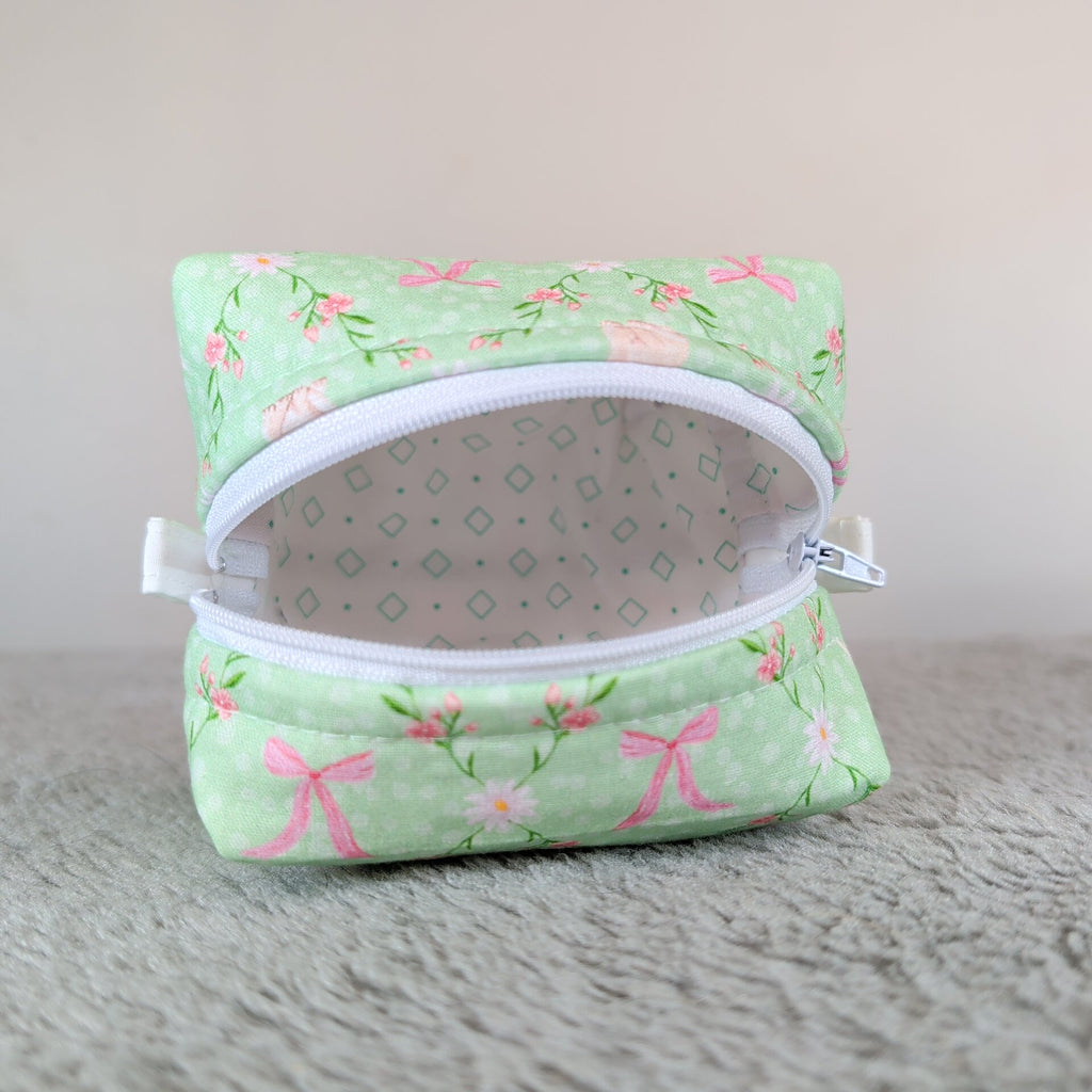 Green Easter Bunny Floral Tiny Boxy Bag